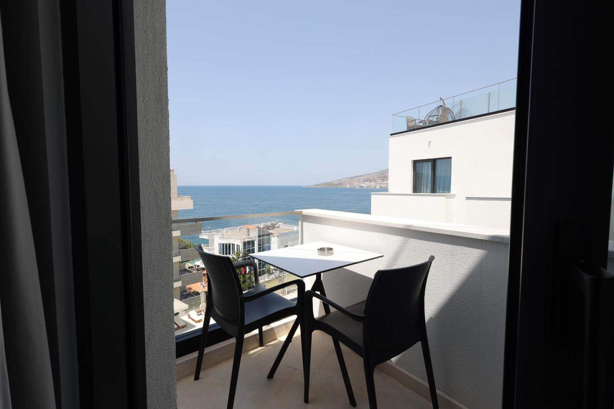 Harbour 4* Sarandë